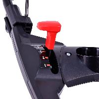 Эргономичная рукоятка со всеми органами управления