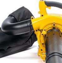 Имеется функция всасывания для эффективной уборки территории