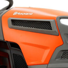 Оснащен качественным и надежным двигателем марки Briggs&Stratton