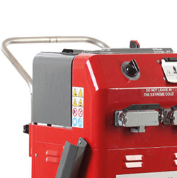 Объем бака для воды составляет 11 литров