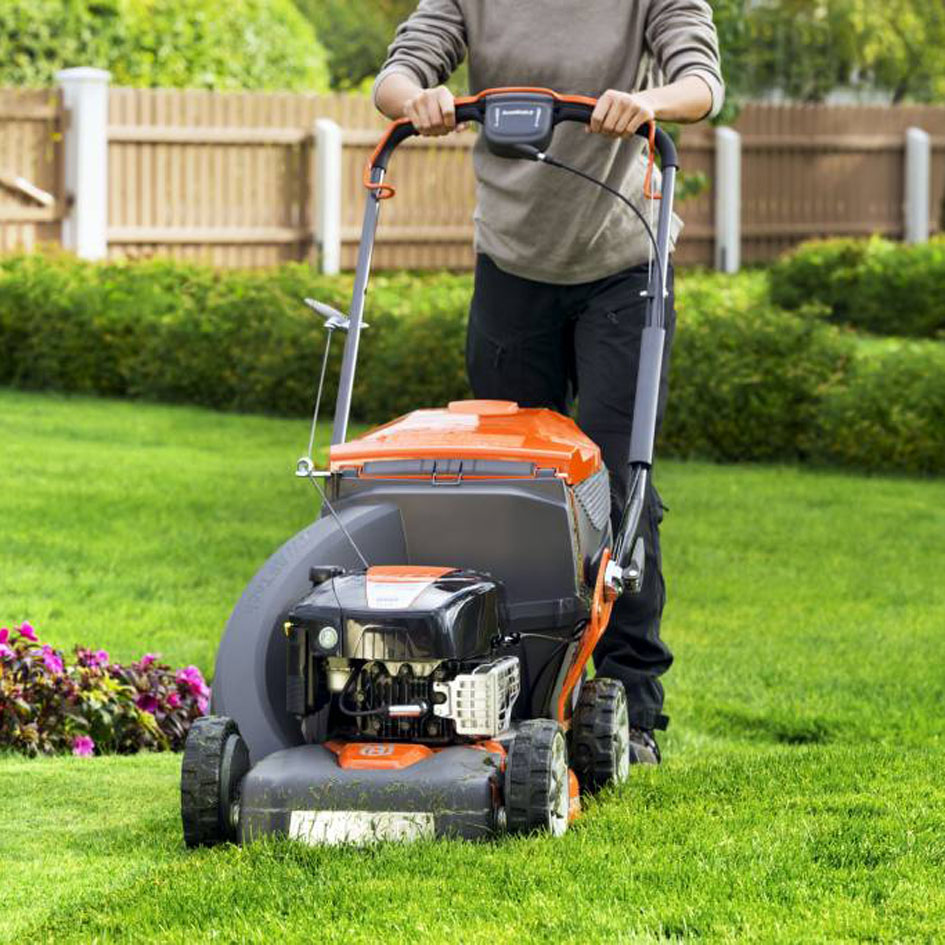 Газонокосилка бензиновая Husqvarna LC 348 V