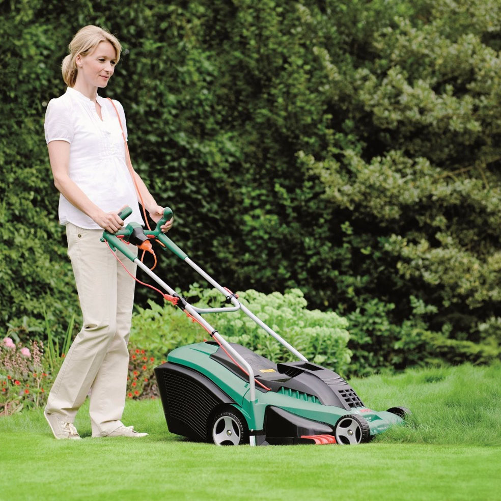 Газонокосилка электрическая Bosch Rotak 40