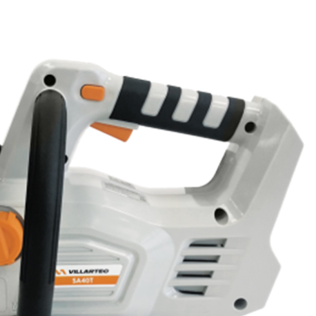 Рукоятка имеет прорезиненное покрытие