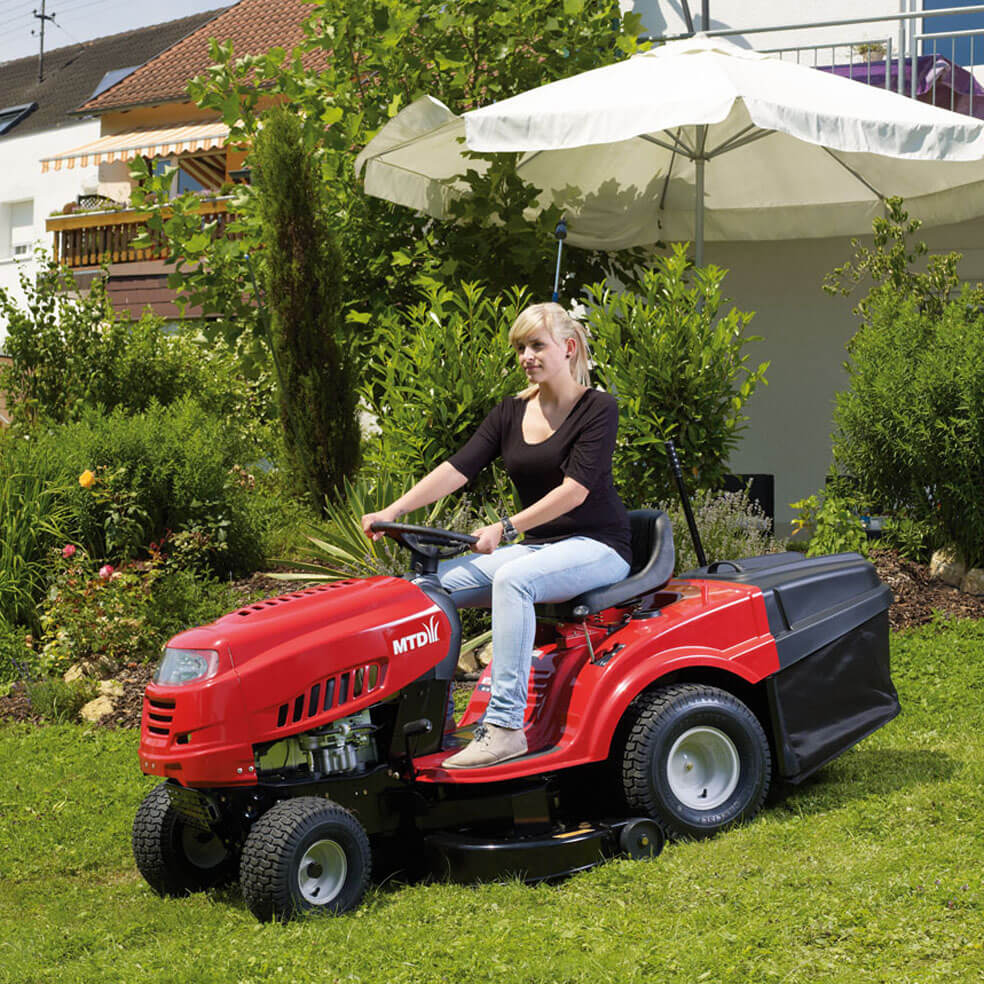 Садовый трактор MTD SMART RE 125