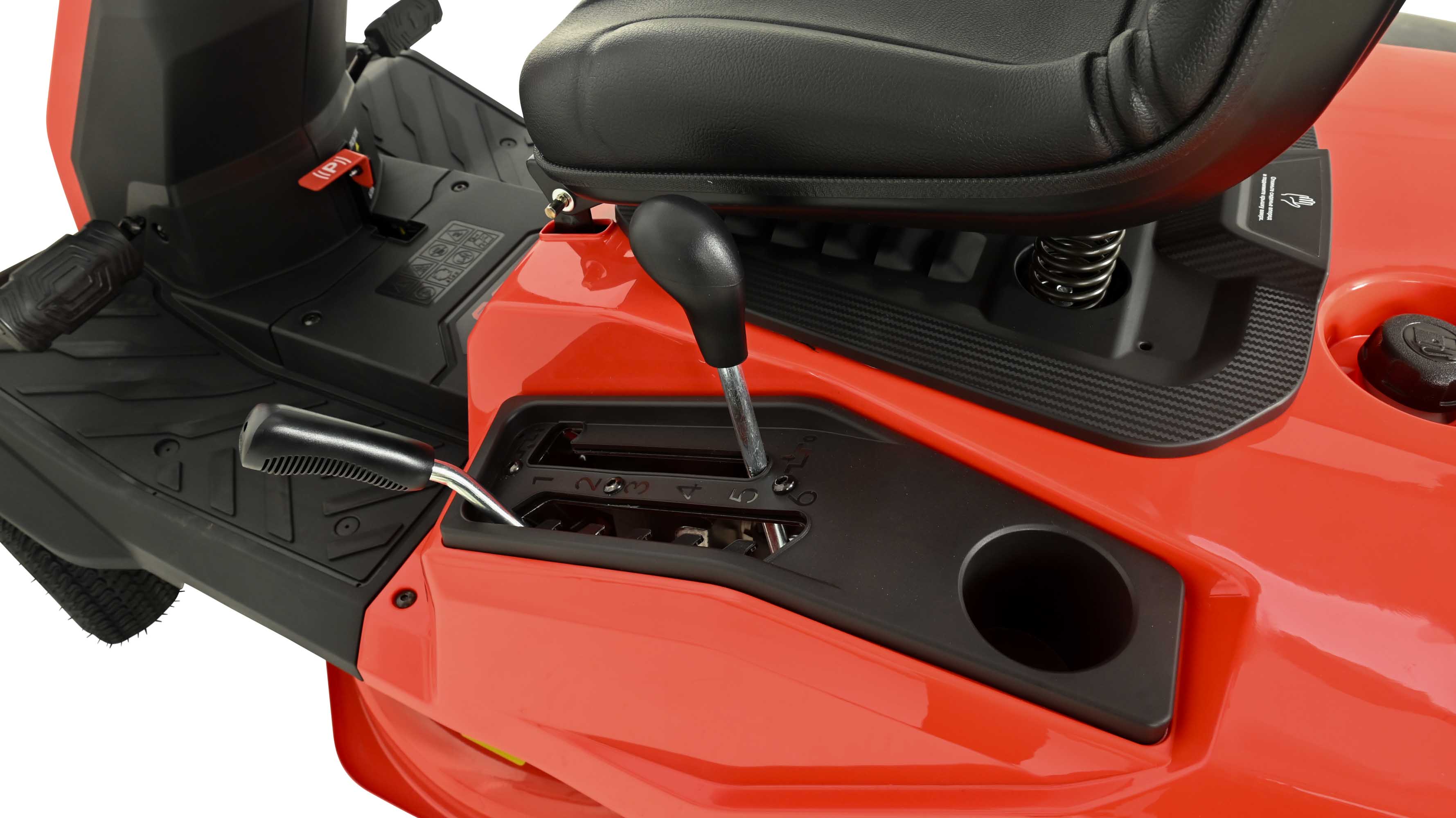 Газонокосилка с сиденьем EVOline TRG 66 CV