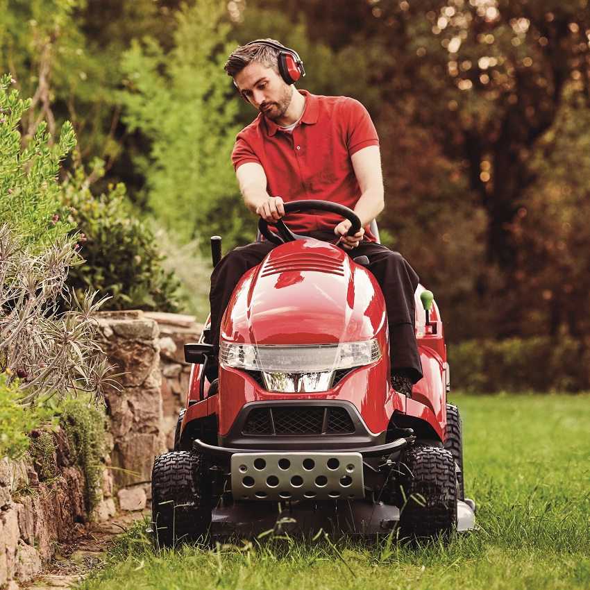 Газонокосилка с сиденьем Honda HF 2417 HME