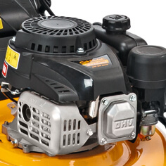 Фирменный бензиновый двигатель Cub Cadet позволяет эффективно выполнять работу